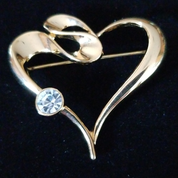 Vintage Heart Rhinestone Brooch Gold Tone - Picture 11 of 12